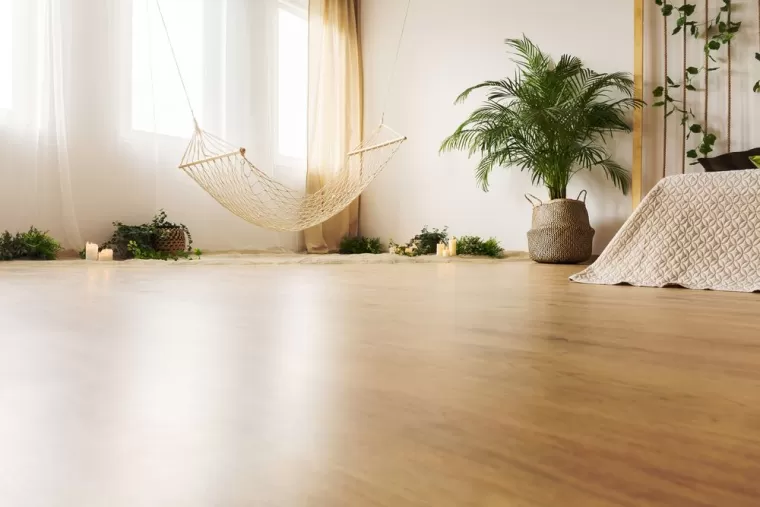 Pose de parquet flottant, Saint-Cyprien, SAS Gouveia